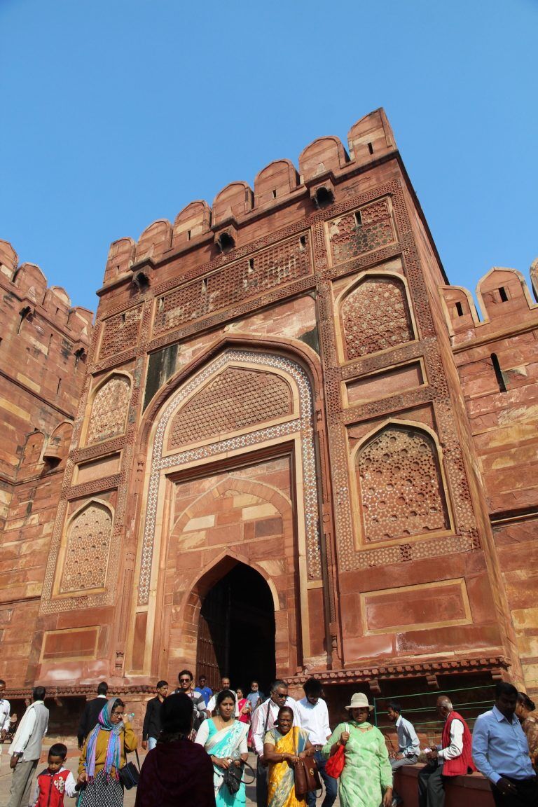 Complete Travel Guide to Agra Fort History, Entry Fees, and How to Get